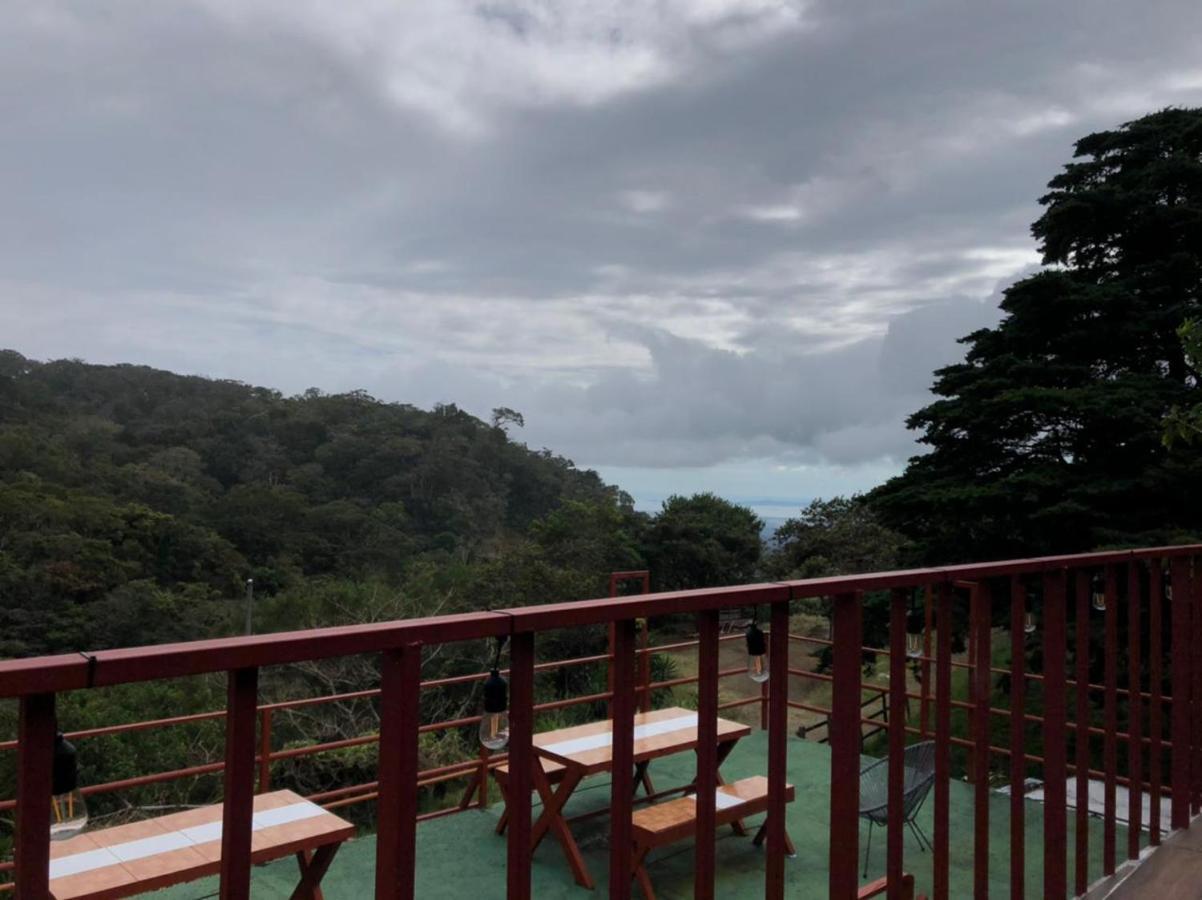 Monteverde Monkey Hostel ภายนอก รูปภาพ