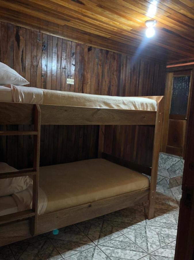 Monteverde Monkey Hostel ภายนอก รูปภาพ